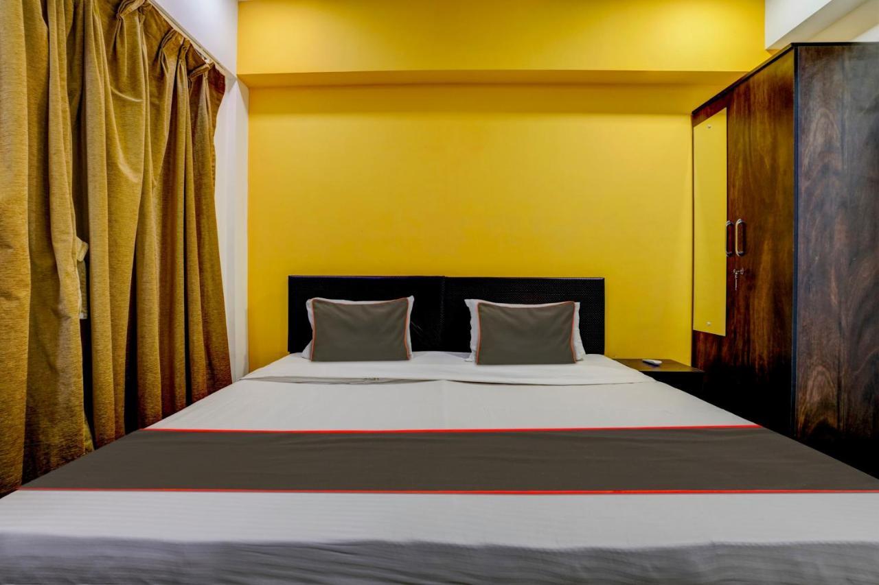 Rio Corporate House Hotell Mumbai Exteriör bild