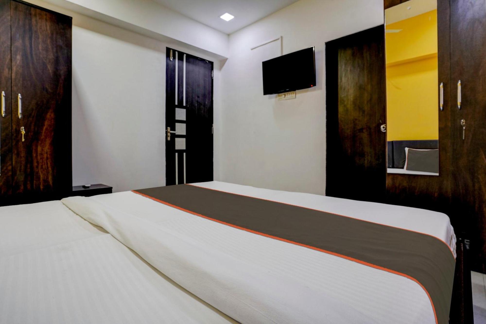 Rio Corporate House Hotell Mumbai Exteriör bild
