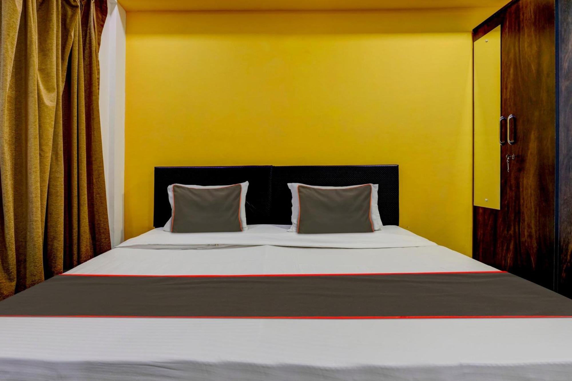 Rio Corporate House Hotell Mumbai Exteriör bild